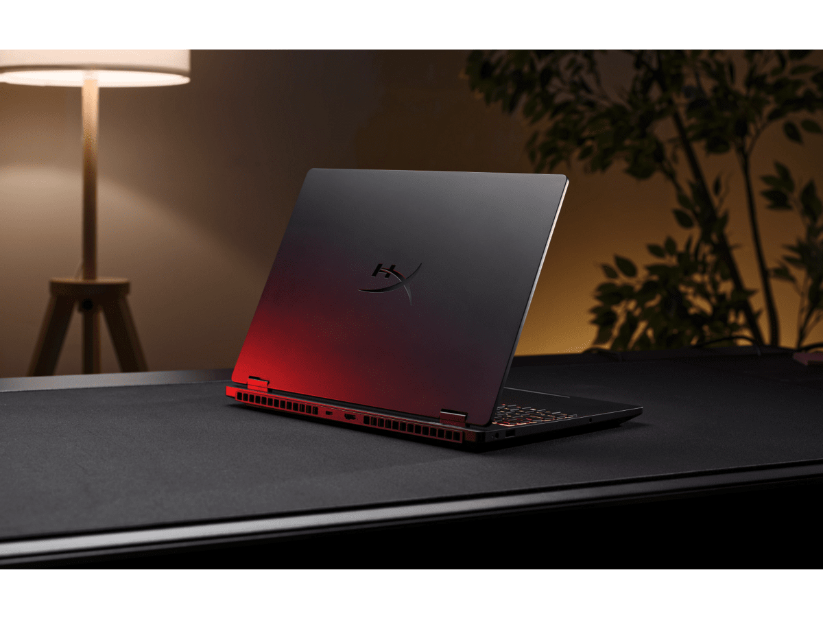 HyperX OMEN 15 inch Gaming Laptop PC 15-gb0777AX, Black + HyperX Pulsefire Fuse Wireless Gaming Mouse (Black) + HyperX Cloud Stinger 2 Core- Gaming Headset